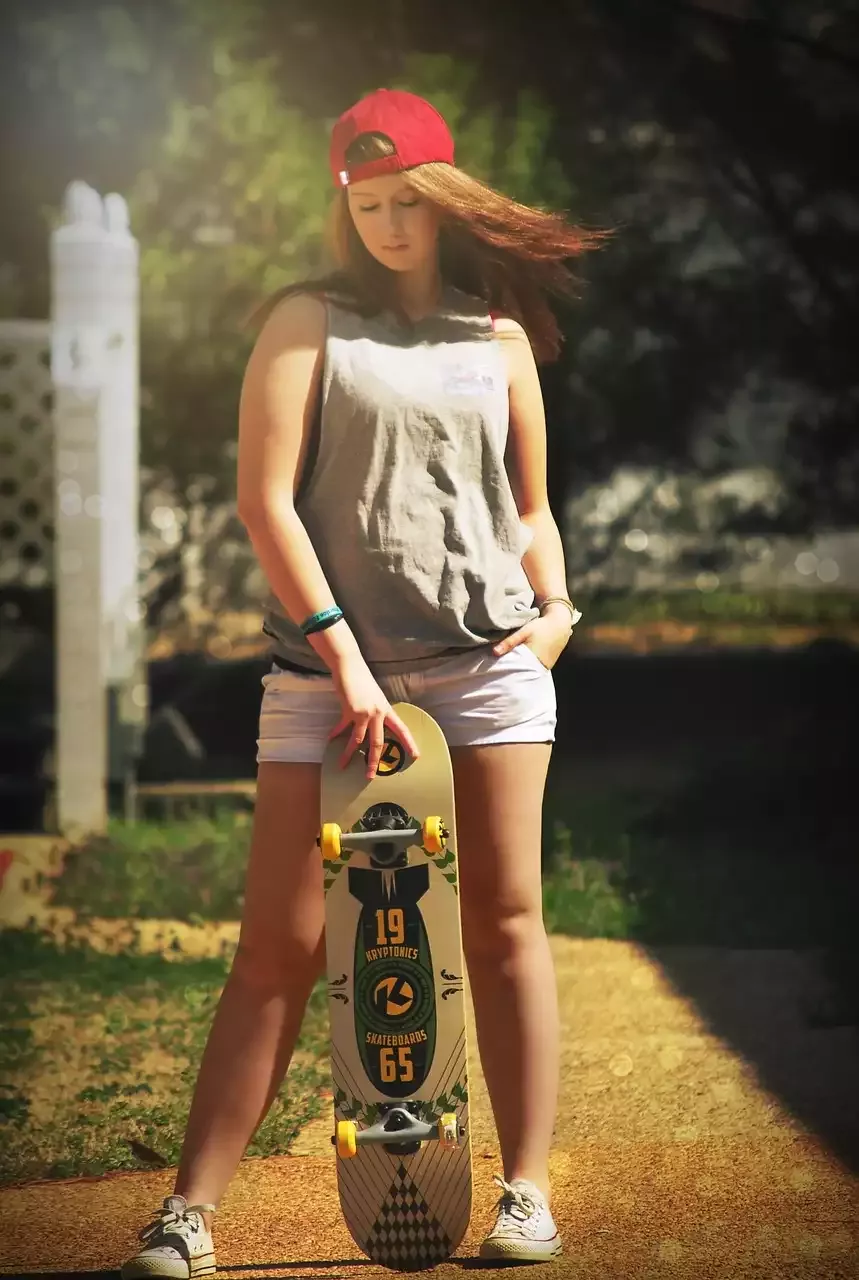 Breaking Barriers: How Elissa Steamer Paved the Way for Women's Skateboarding